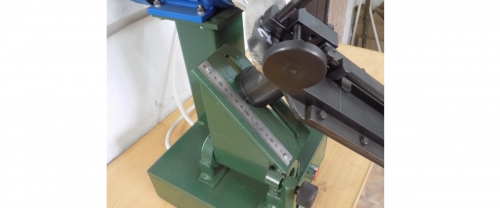 Sharpening machine for milling